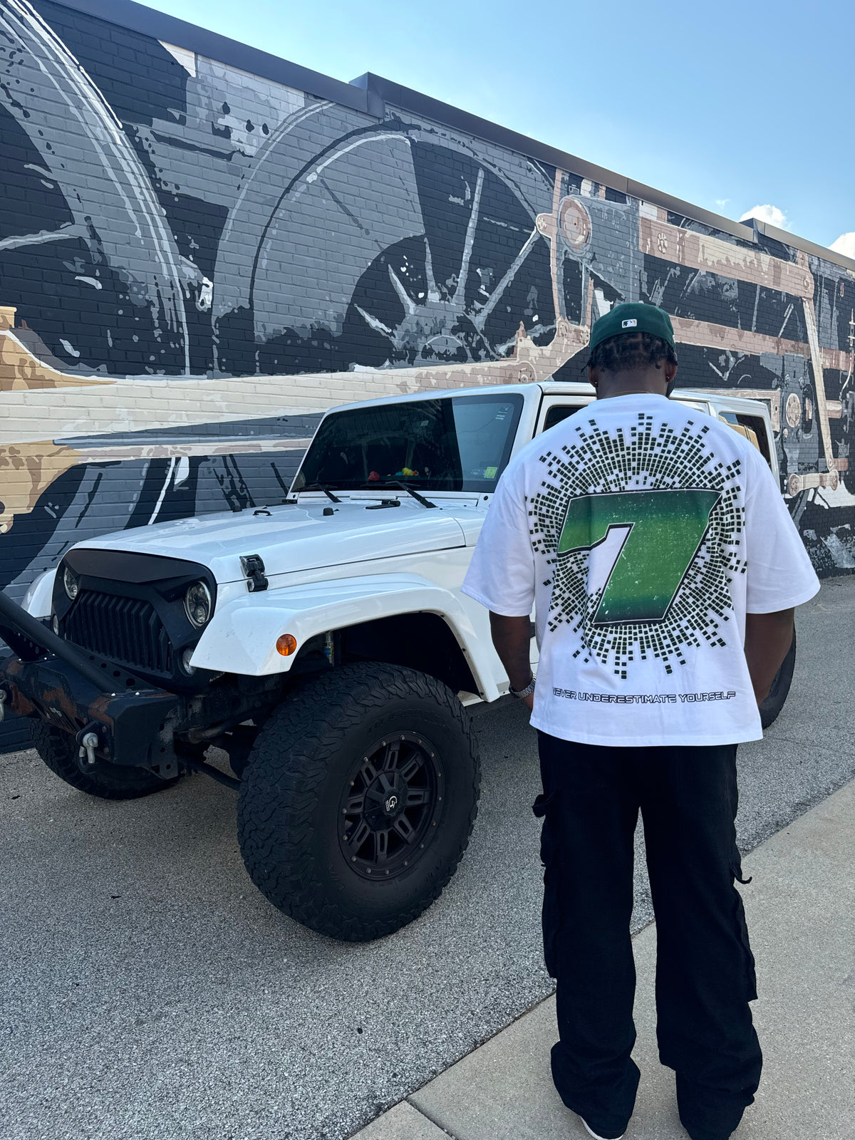 THE DREAMER TEE